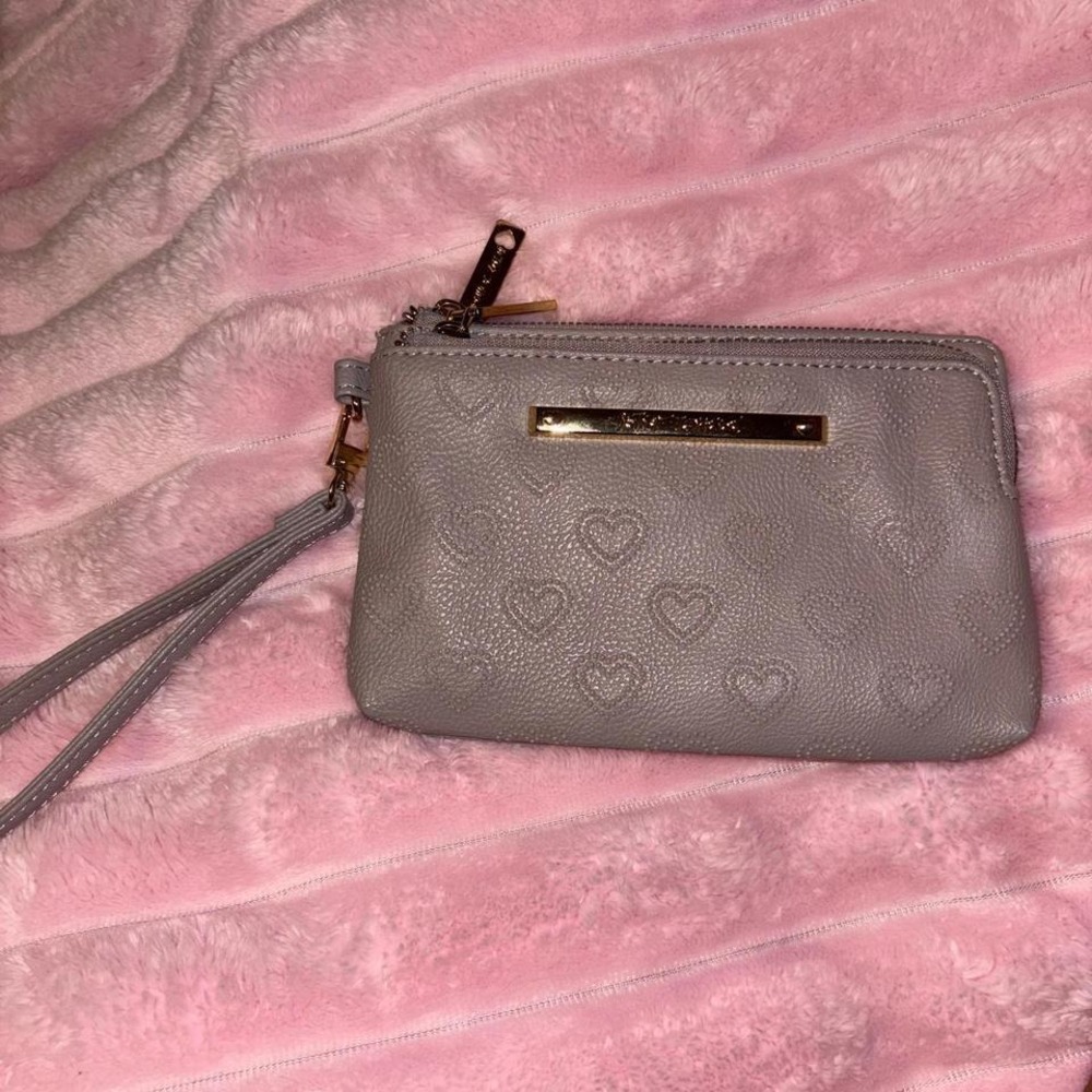 Y2K coquette grey Betsy Johnson hearts wallet